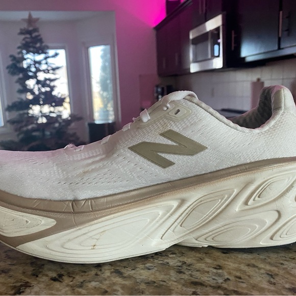 New Balance Fresh Foam x More v5 White and Gold Athletic Shoes - Picture 2 of 8